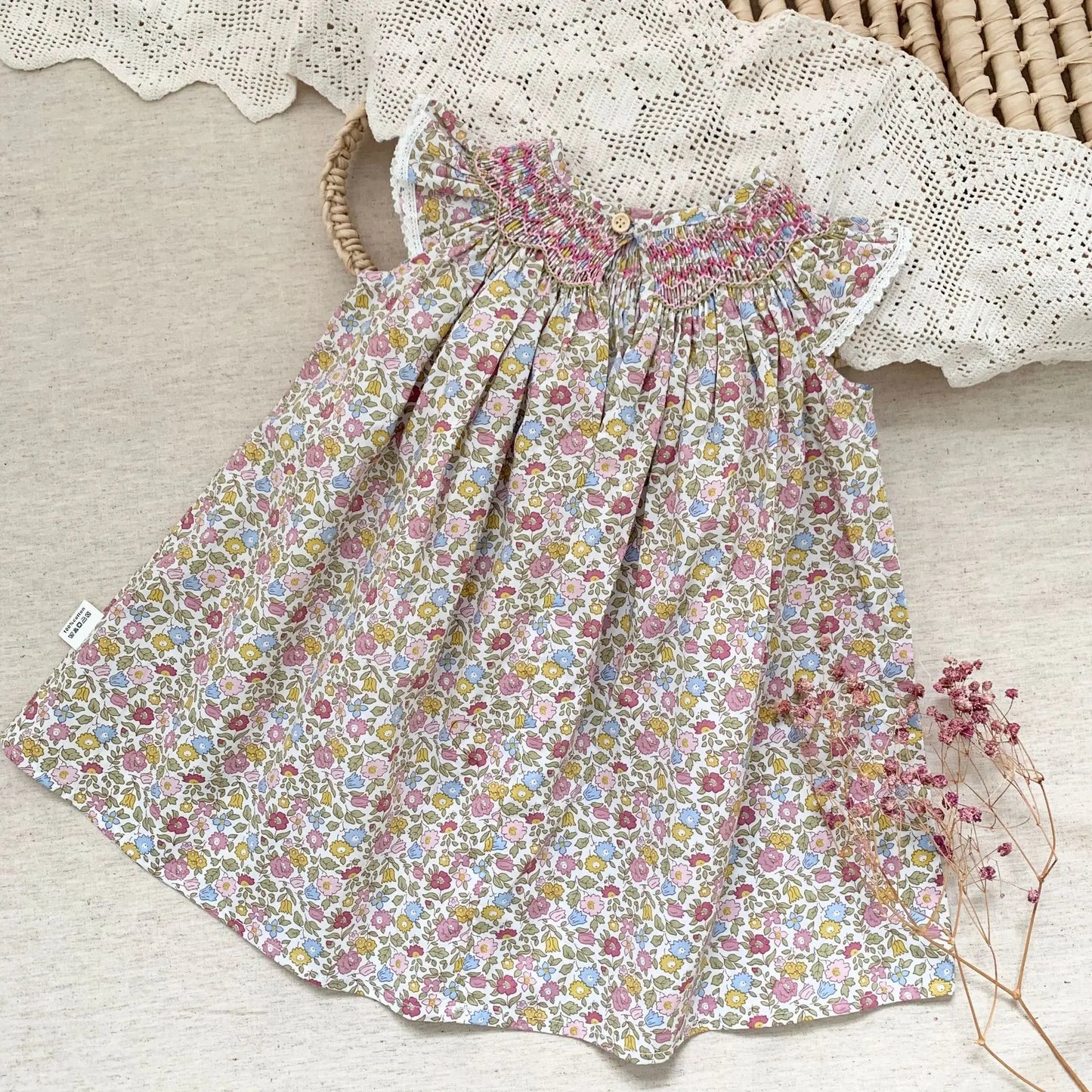 Smocked Ruffles Lace Girls Summer Beach Dress